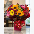 MIX DE FLORES DO CAMPO
NA CAIXA COM ROSAS